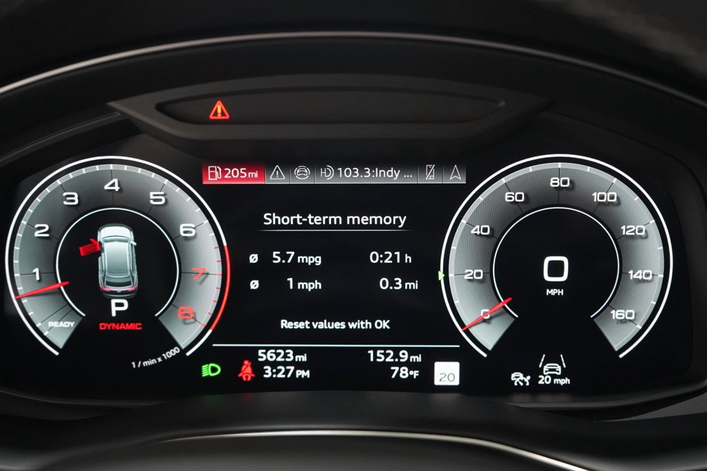 Used 2025 Audi Q8 Premium Plus AWD/4WD image 25
