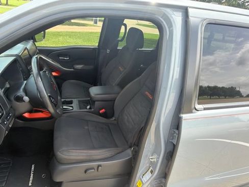 Used 2023 Nissan Frontier Pro-X w/ Pro Convenience Package RWD image 8