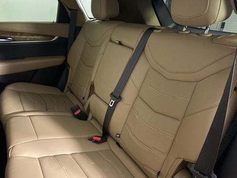 Certified 2020 Cadillac XT5 Premium Luxury w/ Platinum Package image 14