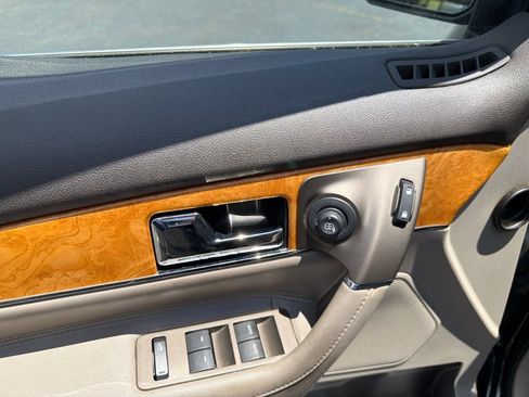 Used 2012 Lincoln MKX AWD image 7