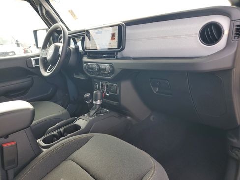 Used 2024 Jeep Wrangler Sport image 18