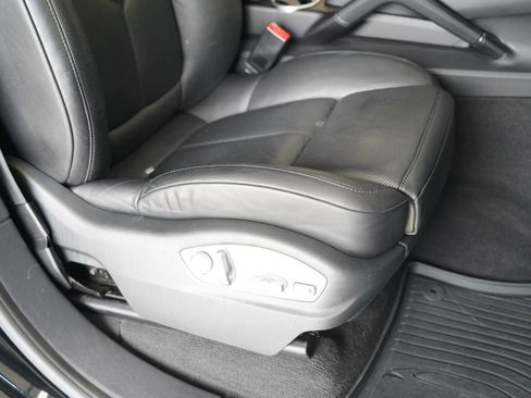 Used 2016 Porsche Cayenne GTS AWD/4WD image 30