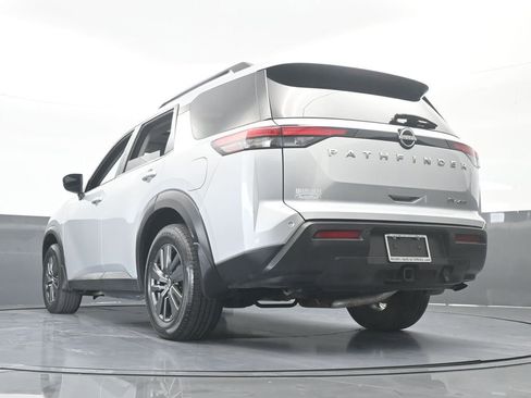 Used 2022 Nissan Pathfinder SV w/ SV Premium Package image 64
