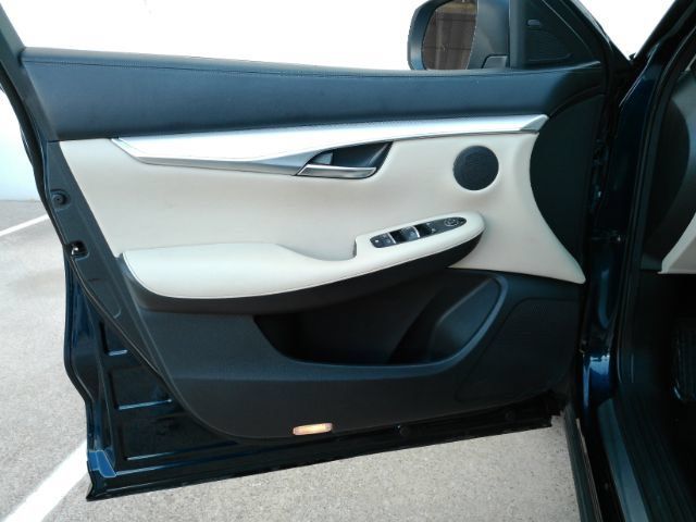 Used 2020 INFINITI QX50 Luxe w/ Navigation Package FWD image 11