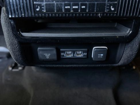 Used 2023 Jeep Wagoneer L Series II w/ Convenience Group I AWD/4WD image 49