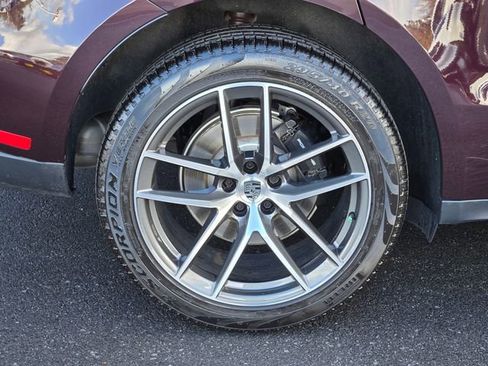 Used 2025 Porsche Macan image 11