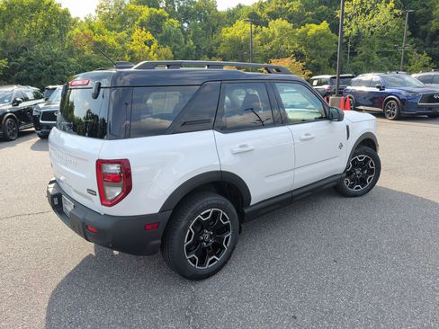 Used 2025 Ford Bronco Sport Outer Banks AWD/4WD image 4