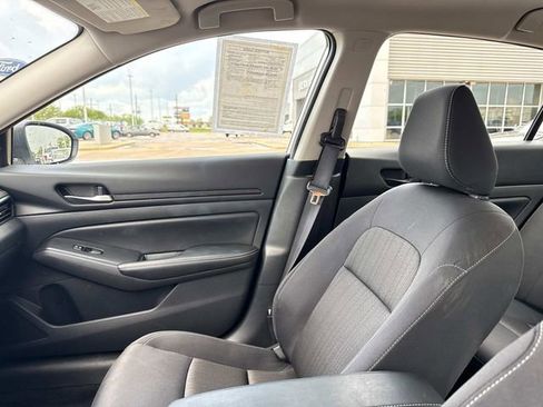 Used 2025 Nissan Altima 2.5 SV image 24