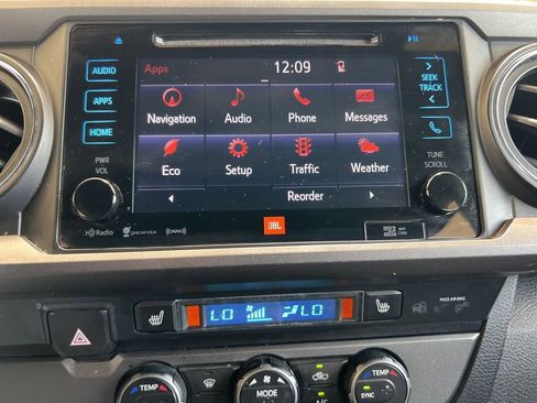 Used 2019 Toyota Tacoma TRD Sport image 21