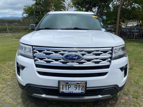 Used 2019 Ford Explorer XLT w/ Equipment Group 201A FWD image 2