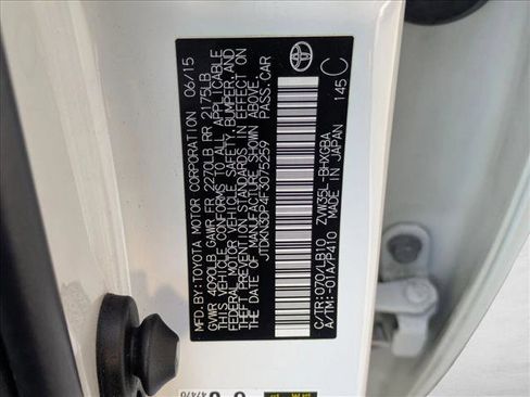 Used 2015 Toyota Prius Prime Advanced image 24