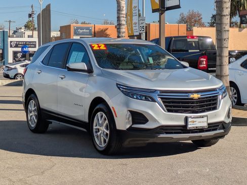 Certified 2022 Chevrolet Equinox LT image 3