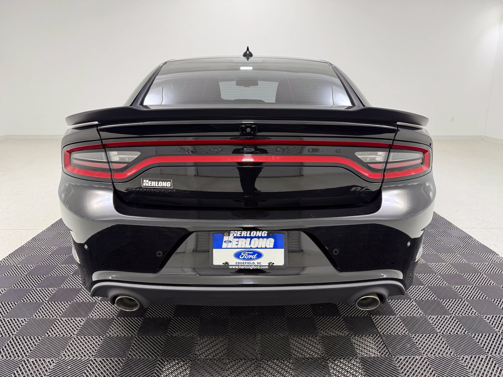 Used 2023 Dodge Charger R/T w/ Blacktop Package RWD image 6