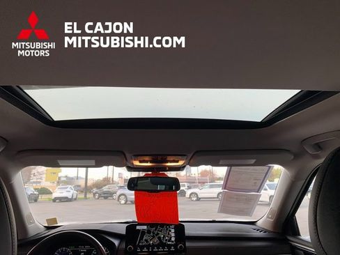 Used 2024 Mitsubishi Outlander SE image 19