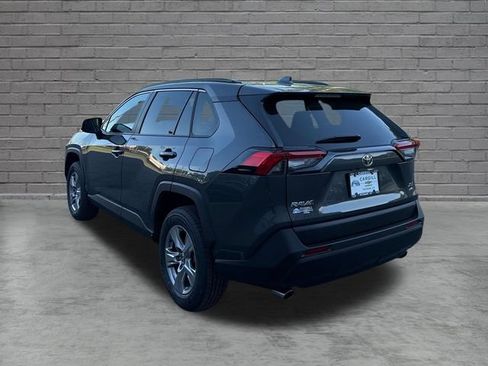 Used 2025 Toyota RAV4 XLE AWD/4WD image 5