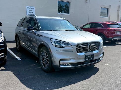 Used 2023 Lincoln Aviator Reserve w/ Equipment Group 201A AWD/4WD image 1