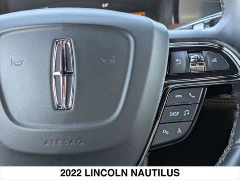 Used 2022 Lincoln Nautilus Reserve image 15