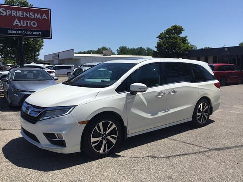 Used 2019 Honda Odyssey Elite image 12