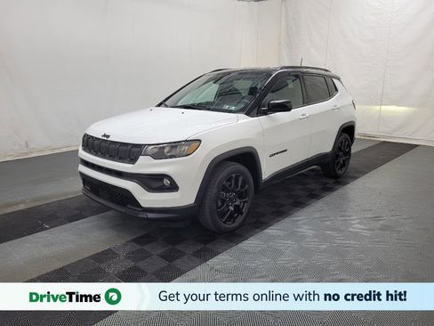 Used 2022 Jeep Compass Latitude w/ Convenience Group AWD/4WD image 1