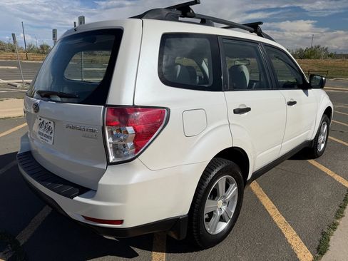Used 2012 Subaru Forester 2.5X w/ Alloy Wheel Pkg AWD/4WD image 5
