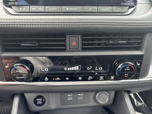New 2026 Nissan Rogue SV w/ Cold Weather Package AWD/4WD image 18