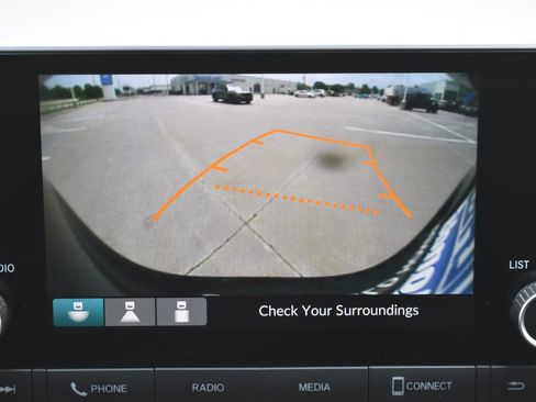 Used 2025 Honda CR-V LX image 5