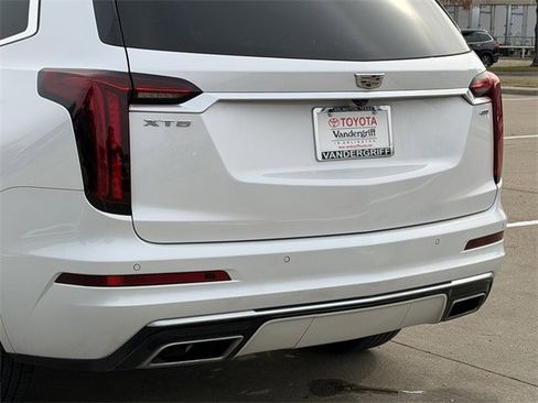 Used 2024 Cadillac XT6 Premium Luxury w/ Technology Package image 6