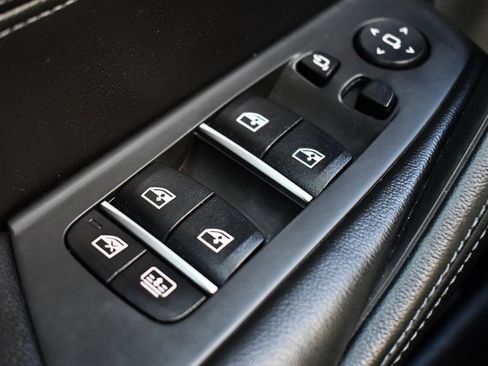 Used 2020 BMW M5 w/ Executive Package image 17