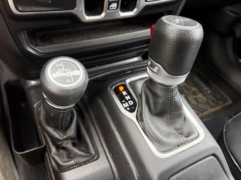 Used 2020 Jeep Gladiator Sport w/ Quick Order Package 24S AWD/4WD image 21