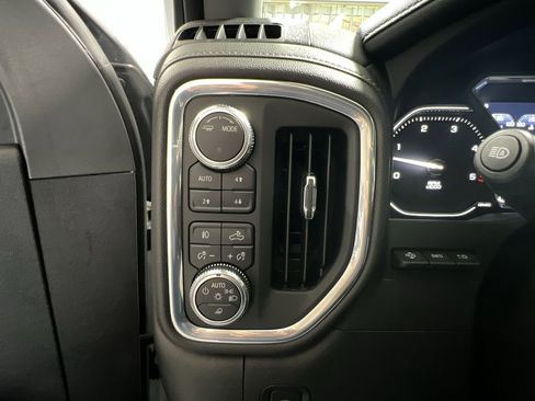 Certified 2023 GMC Sierra 3500 Denali w/ Denali Ultimate Package image 18