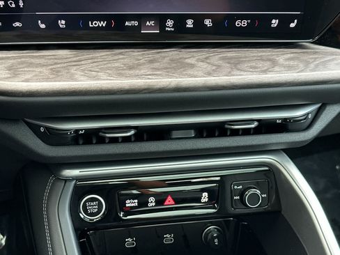 Used 2025 Audi Q5 Premium w/ Premium Plus AWD/4WD image 21