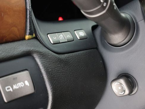 Used 2010 Lexus LS 460 RWD image 25