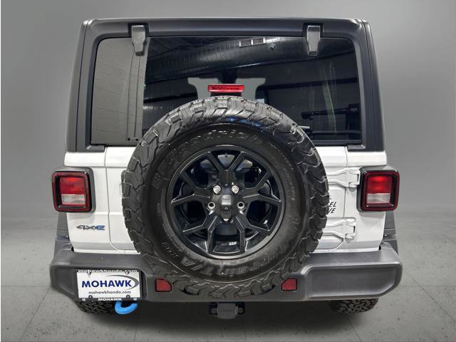 Used 2024 Jeep Wrangler Unlimited AWD/4WD image 4