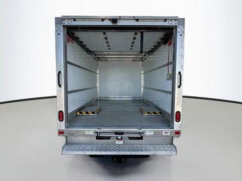 Used 2019 Ford Transit 350 156 DRW RWD image 27