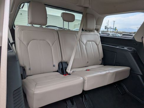 Used 2024 Ford Expedition Limited AWD/4WD image 34