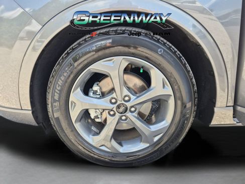 Used 2023 Ford Escape ST-Line w/ Tech Pack #1 FWD image 32