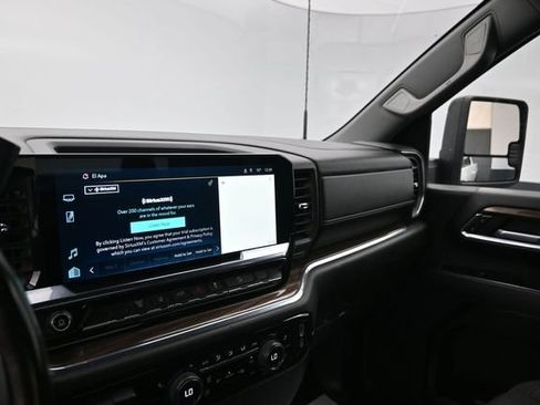 Used 2024 Chevrolet Silverado 2500 LT AWD/4WD image 17