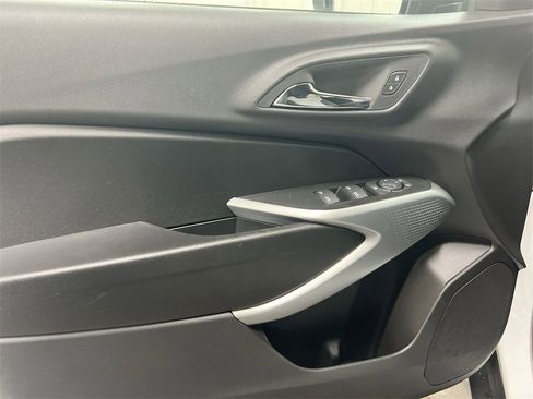 New 2026 Chevrolet Trax RS image 20