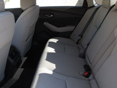 Used 2025 Honda Accord SE image 13