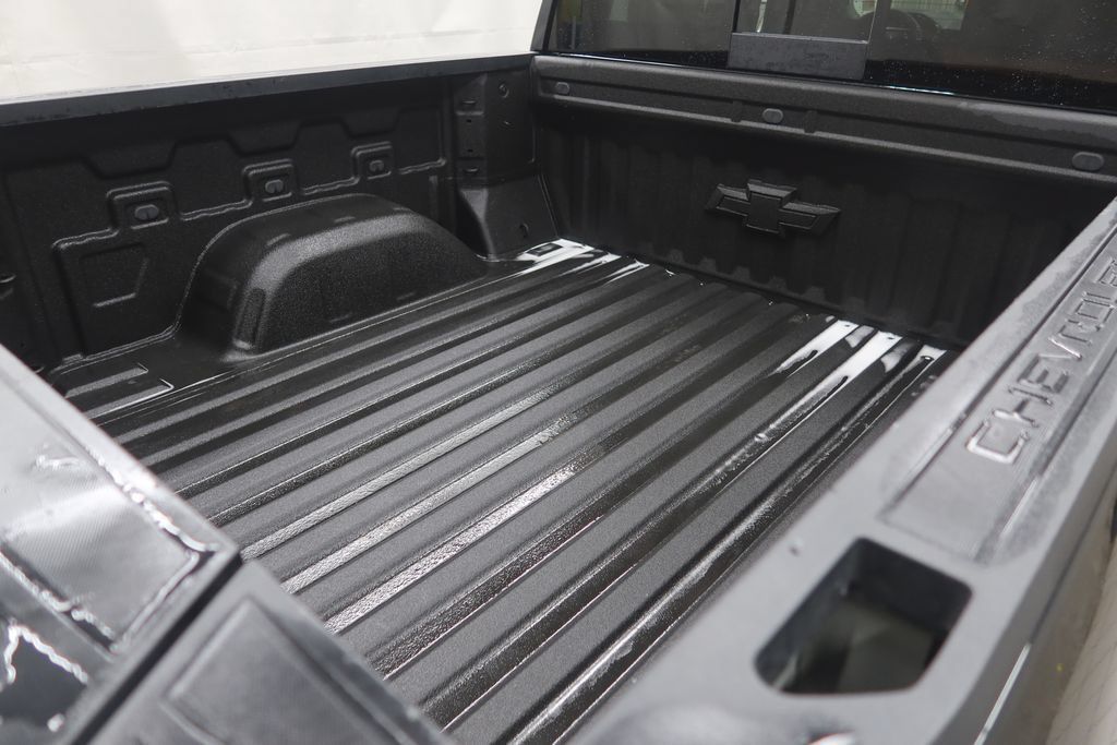 Used 2025 Chevrolet Silverado 1500 LTZ w/ LTZ Premium Texas Edition AWD/4WD image 9