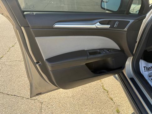Used 2015 Ford Fusion S FWD image 15