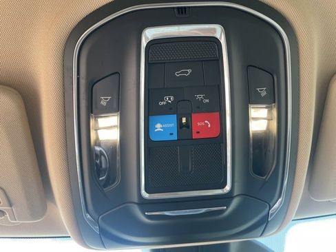 Used 2021 Jeep Grand Cherokee L Limited image 21
