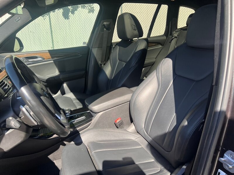 Used 2018 BMW X3 xDrive30i w/ Convenience Package AWD/4WD image 17