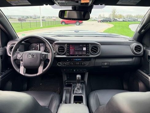 Used 2023 Toyota Tacoma TRD Sport w/ TRD Premium Sport Package image 6