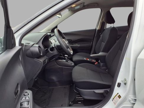 Certified 2025 Nissan Kicks Play S image 22