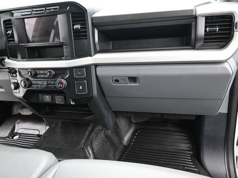 Used 2024 Ford F350 XL AWD/4WD image 21