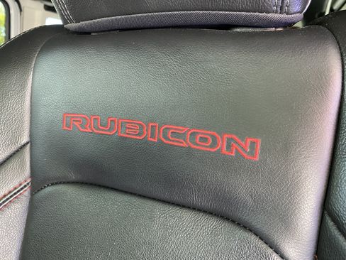 Used 2022 Jeep Wrangler Unlimited Rubicon w/ Xtreme Recon 35" Tire Package AWD/4WD image 33