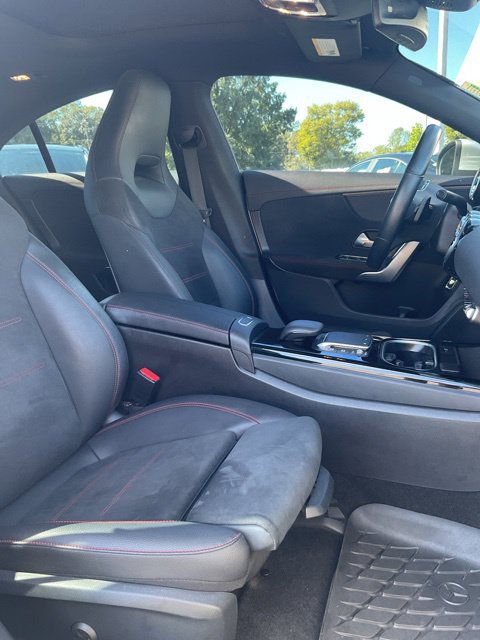 Used 2023 Mercedes-Benz CLA 250 4MATIC image 16
