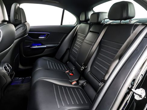 Used 2023 Mercedes-Benz C 300 Sedan image 9