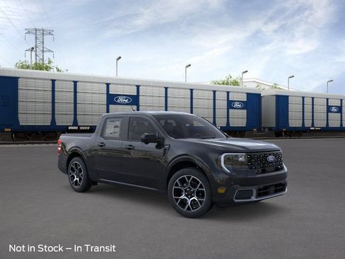 New 2026 Ford Maverick Lariat w/ 4K Tow Package AWD/4WD image 7